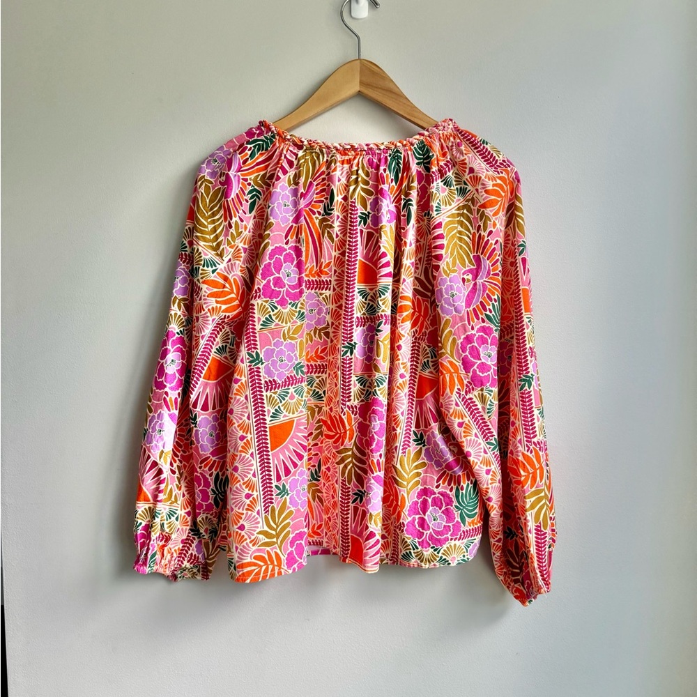 Karlie Toucan V-neck Braid Trim Top Size M - Picture 4 of 11